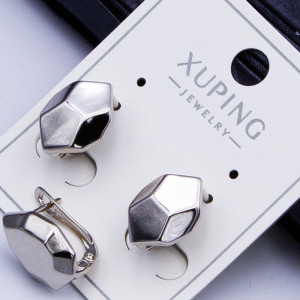 Сережки Xuping№342 15х10мм геометричної форми купити сережки Xuping 18к медзолото від постачальника