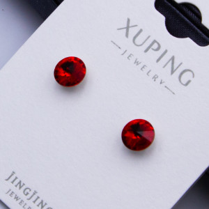 Гвоздики Xuping№747 6мм SWAROVSKI  червоного кольору куплю оптом пусети SWAROVSKI від виробника