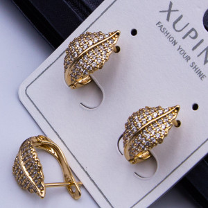 Сережки xuping№324 h-16х7мм листочки в білих цирконах 18к куплю оптом вироби з медзолото від виробника